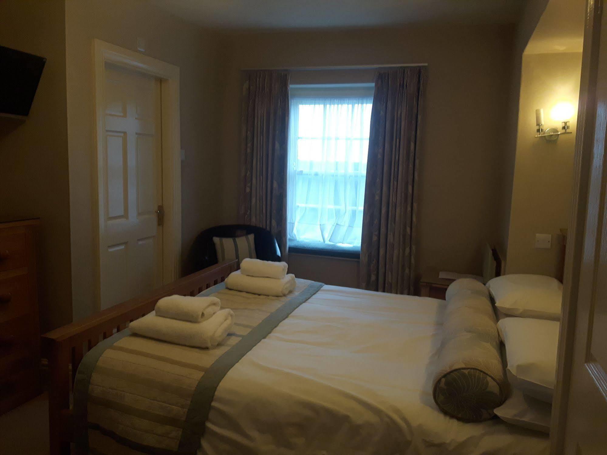 The Wheatsheaf Hotel Corbridge Buitenkant foto
