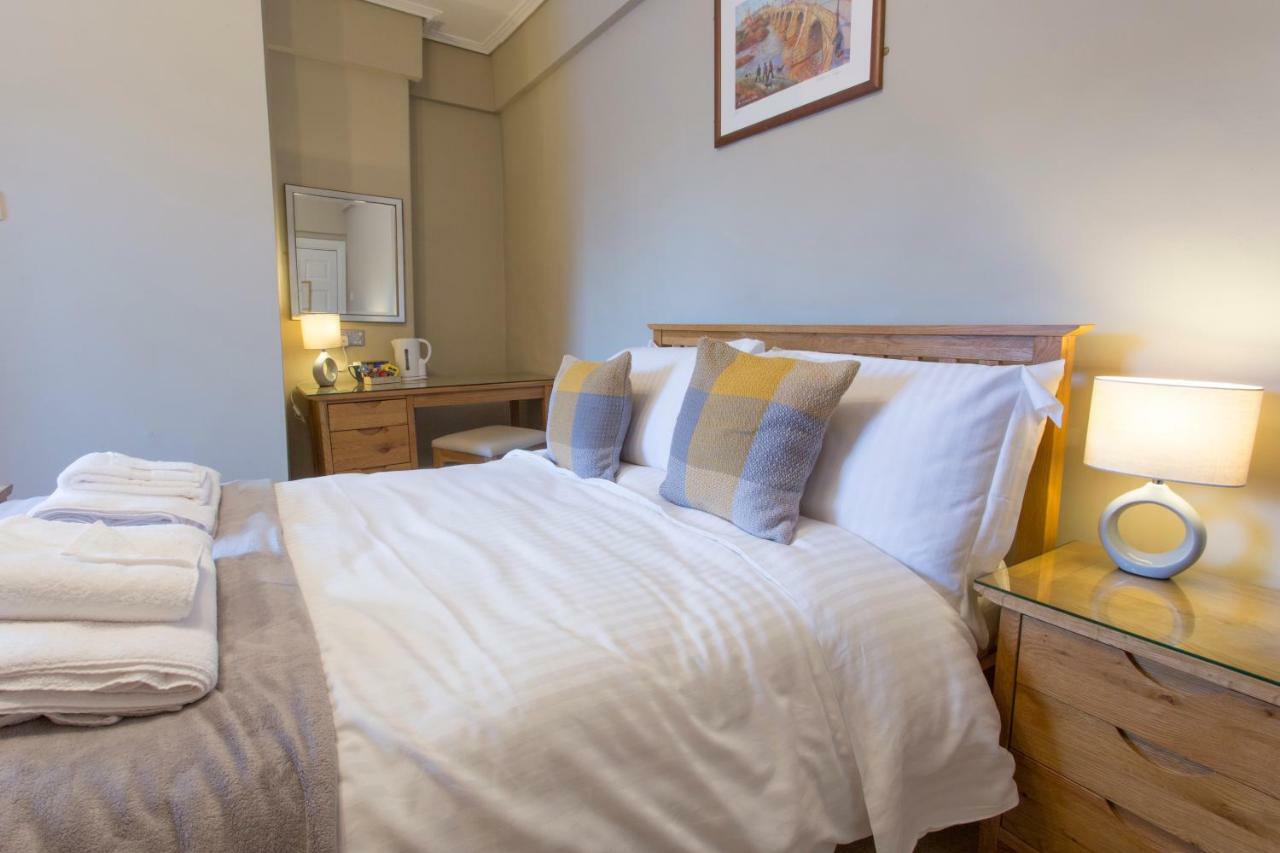 The Wheatsheaf Hotel Corbridge Buitenkant foto
