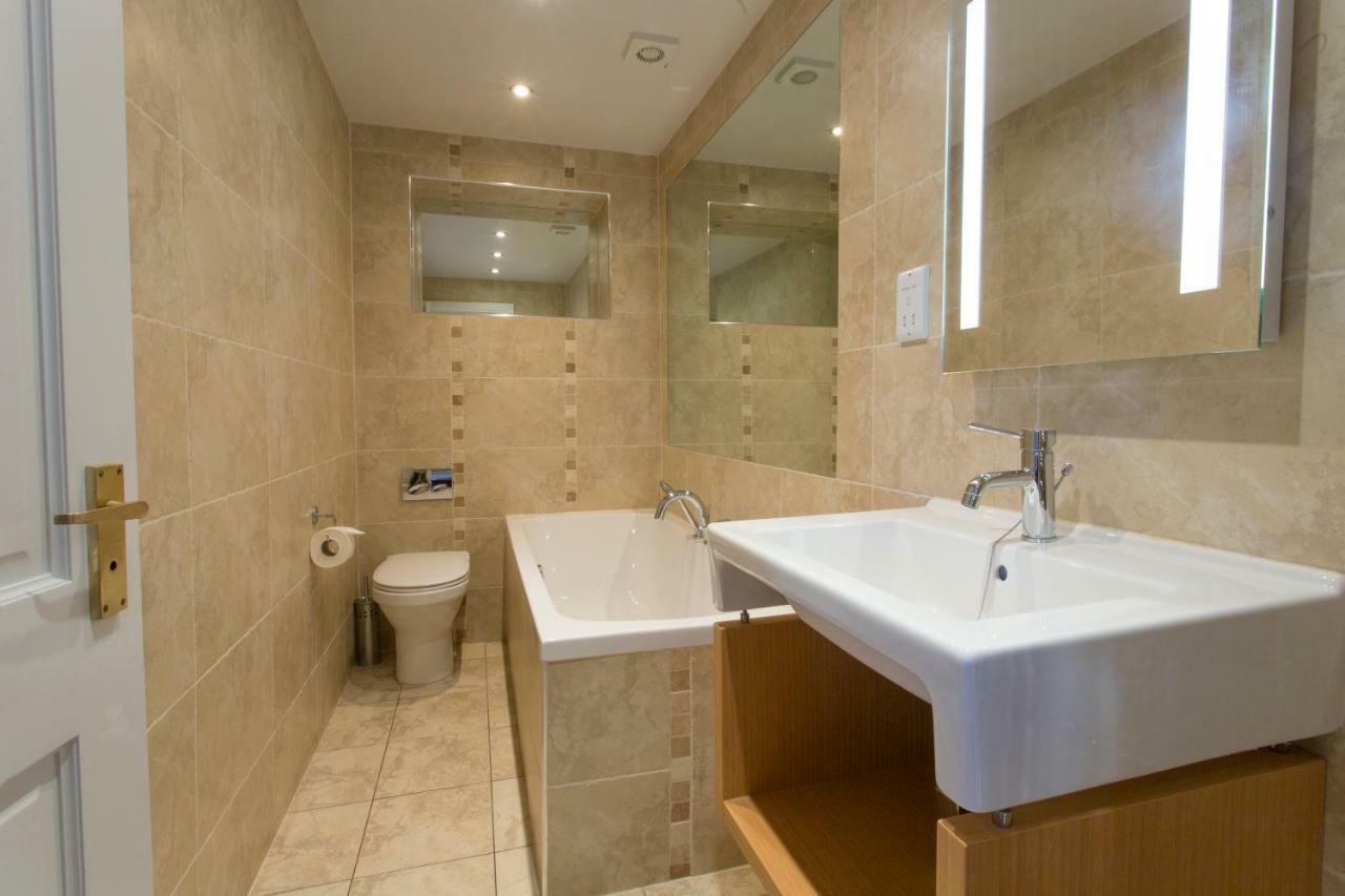 The Wheatsheaf Hotel Corbridge Buitenkant foto